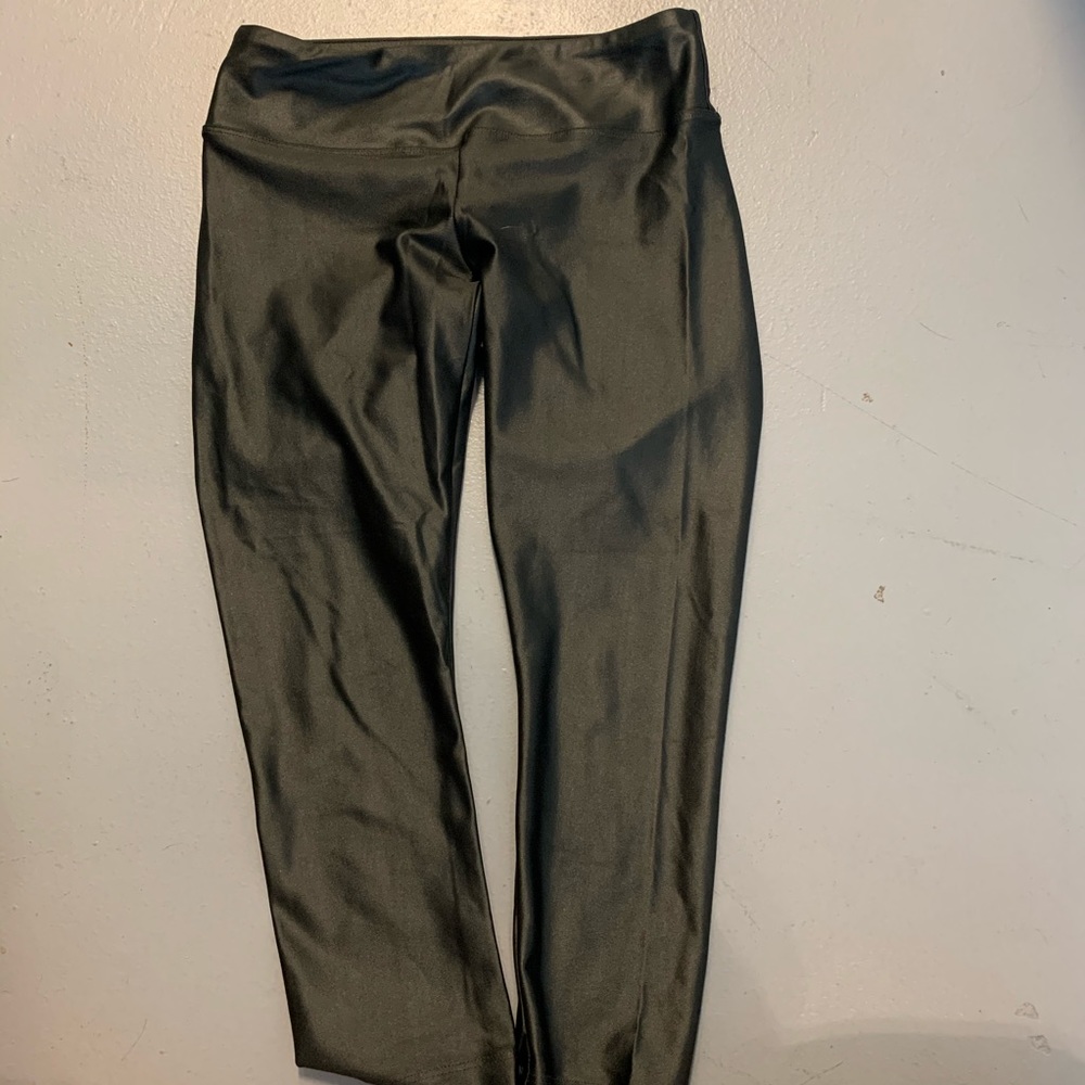 Koral Lustrous Capri Legging - Gunmetal